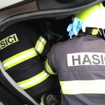Vážná nehoda u Třebětic na Jindřichohradecku. Hasiči vyprošťovali dvě zraněné osoby