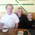 Martínek Kováč z Hrejkovic bojuje se zákeřnou nemocí. Plánuje uspořádat výstavu sestav Lega, které sám poskládal během léčby