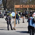 VIDEO: Stovky motorkářů si nenechaly ujít jubilejní Vykopávání pincka. Dorazil i Bulhar