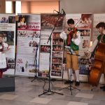 Hotelem Zvíkov zněly lidové písničky. Děti se sjely na soutěž Jihočeský zpěváček