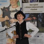 Hotelem Zvíkov zněly lidové písničky. Děti se sjely na soutěž Jihočeský zpěváček