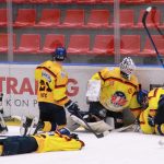 Hokej: Novotný vyměnil helmu, aby přilákal štěstí. Dorost hraje o finále