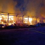 V Psárově hoří zemědělský sklad. Zasahuje několik hasičských jednotek