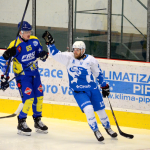 VIDEO: Milevsko ve třetí třetině přestřílelo Cheb a má první postupový mečbol!