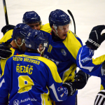 VIDEO: Milevsko ve třetí třetině přestřílelo Cheb a má první postupový mečbol!