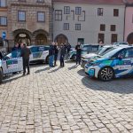 Prachatice přivítaly ecoRally. Diváky na Velkém náměstí zaujaly elektromobily i veterány 