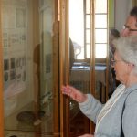 Vladimír Šindelář pokřtil během vernisáže výstavy o Keltech v Milevském muzeu svou knižní novinku