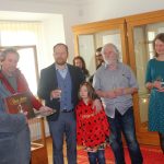 Vladimír Šindelář pokřtil během vernisáže výstavy o Keltech v Milevském muzeu svou knižní novinku