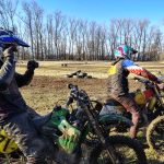 Motory burácely v blátě. Jubilejní pětadvacátý Fichtel day ovládl Karvánky