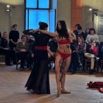 Setkání iluzí spojilo výtvarné umění a balet. Vernisáž v Táboře doplnila taneční performance