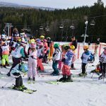 Zadovská 100: Amatérští závodníci uzavřeli sezonu ve velkém stylu. Lyžování na Zadově potrvá do Velikonoc