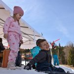 Zadovská 100: Amatérští závodníci uzavřeli sezonu ve velkém stylu. Lyžování na Zadově potrvá do Velikonoc