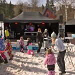 Zadovská 100: Amatérští závodníci uzavřeli sezonu ve velkém stylu. Lyžování na Zadově potrvá do Velikonoc