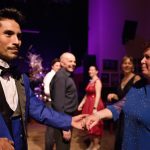 Vimperk tančil do noci. Městský ples ve Zlaté Hvězdě rozproudila barmanská show i divoká salsa