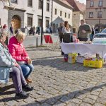 Prachatice přivítaly ecoRally. Diváky na Velkém náměstí zaujaly elektromobily i veterány 