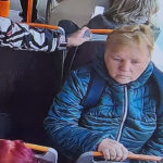 V táborské MHD řádil kapsář. Policie pátrá po ženě, kterou chtěl nejspíš také okrást