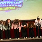 Královnou milevského sportu je olympionička Julie Pejšová. Cenu jí předávala předchůdkyně Pavla Molíková