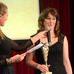 Královnou milevského sportu je olympionička Julie Pejšová. Cenu jí předávala předchůdkyně Pavla Molíková