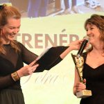 Královnou milevského sportu je olympionička Julie Pejšová. Cenu jí předávala předchůdkyně Pavla Molíková