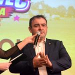 Královnou milevského sportu je olympionička Julie Pejšová. Cenu jí předávala předchůdkyně Pavla Molíková