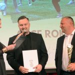 Královnou milevského sportu je olympionička Julie Pejšová. Cenu jí předávala předchůdkyně Pavla Molíková