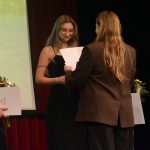 Královnou milevského sportu je olympionička Julie Pejšová. Cenu jí předávala předchůdkyně Pavla Molíková