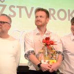 Královnou milevského sportu je olympionička Julie Pejšová. Cenu jí předávala předchůdkyně Pavla Molíková