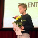 Královnou milevského sportu je olympionička Julie Pejšová. Cenu jí předávala předchůdkyně Pavla Molíková