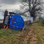 Kvůli vyprošťování havarované cisterny bude uzavřena přibližně na hodinu silnice u Vitějovic