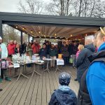 Otužilci skočili do Vltavy, aby pomohli rodinám dětí s postižením. Čekal jsem to horší, řekl jeden z nováčků