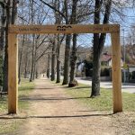 Jelen Na Trubách shlíží do okolí z osmi metrů. Nový symbol lokality slaví úspěch u dětí i dospělých