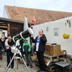 Jak pozorovat hvězdy z vinotéky. Suchdol zažil neobvyklou atrakci