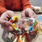 Velikonoční tradice ožívají v Jihočeském muzeu. Návštěvníci můžou sledovat tradiční řemesla a zvyky