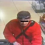 V souvislosti s poškozeným autobusem na prachatickém nádraží pátrá policie po neznámém muži