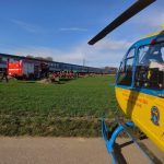 Řidič z ranního střetu auta s vlakem zemřel