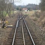 Všední den úzkokolejky. Testovali jsme jízdní řád i noc na nádraží