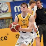 VIDEO: Sršni vstoupili do předkola play off důležitou výhrou