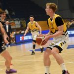 VIDEO: Sršni vstoupili do předkola play off důležitou výhrou