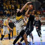 VIDEO: Sršni vstoupili do předkola play off důležitou výhrou