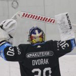 Hokej: Dvořák vychytal nájezdy. Všechny individuální trofeje by vyměnil za titul