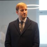 VIDEO: Ministr zdravotnictví na cestě po nemocnicích. V Písku viděl i patologii a prádelnu