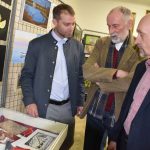 V Památníku Mladovožicka vystavují tvorbu kreativních mužů