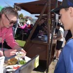 Na plánském Guláš festu se snědlo 1200 ochutnávkových porcí. Vyhrály hovězí guláš z Brandlína a koňský od Taxis teamu