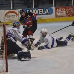 VIDEO: Strakoničtí hokejisté zvládli kvalifikaci suverénně! Úspěšnou sezonu věnovali věrnému fanouškovi