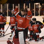 VIDEO: Strakoničtí hokejisté zvládli kvalifikaci suverénně! Úspěšnou sezonu věnovali věrnému fanouškovi