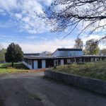 Při demolici a stavbě nové ZUŠ čeká řidiče v Milevsku zákaz parkování i obousměrka