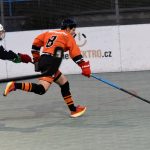 Švantláci si pod světly pěkně zastříleli. Pedagog ale dlouho zlobil