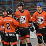 Švantláci si pod světly pěkně zastříleli. Pedagog ale dlouho zlobil