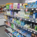 Znovuotevření prodejny v Kučeři si lidé pochvalují. Obsluhuje je oblíbená prodavačka i systém 24/7