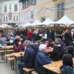 O velikonoční trhy na zámku v Blatné je velký zájem. V restauraci jsou k ochutnání řecké velikonoční pochoutky